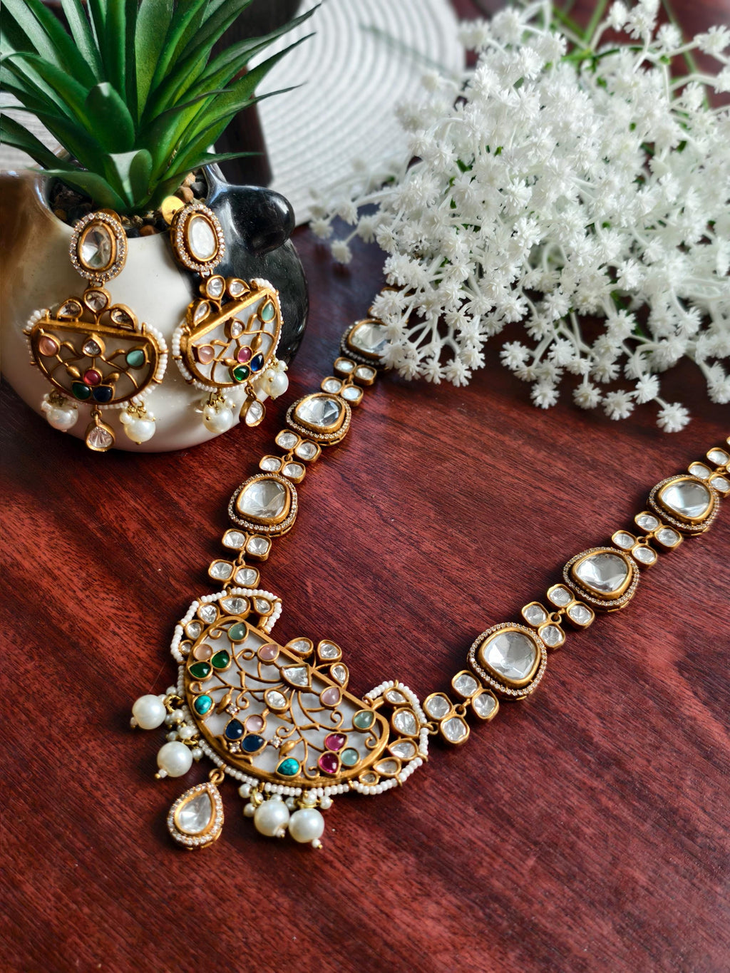 Kundan Neckset with detailed trendy design with earrings  | Indian Jewellery