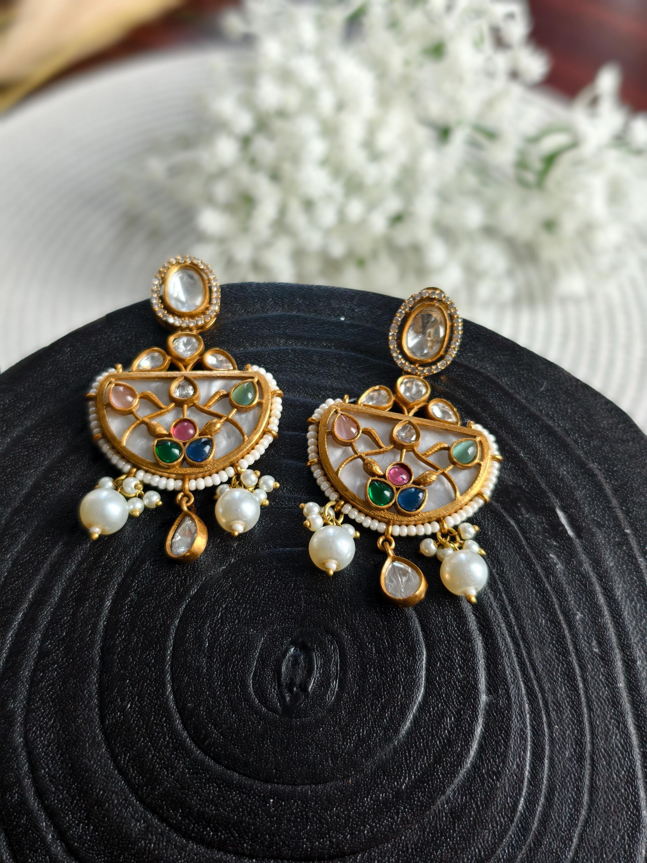Kundan Neckset with detailed trendy design with earrings  | Indian Jewellery