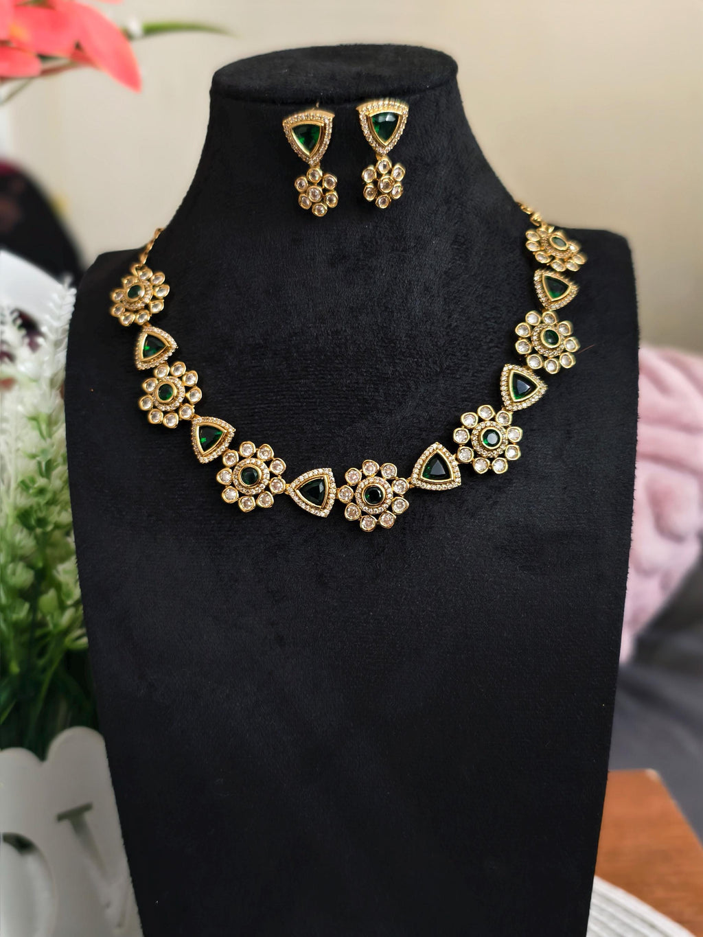 Emerald Green Kundan Choker Set | Gold Plated Indian Bridal Jewelry