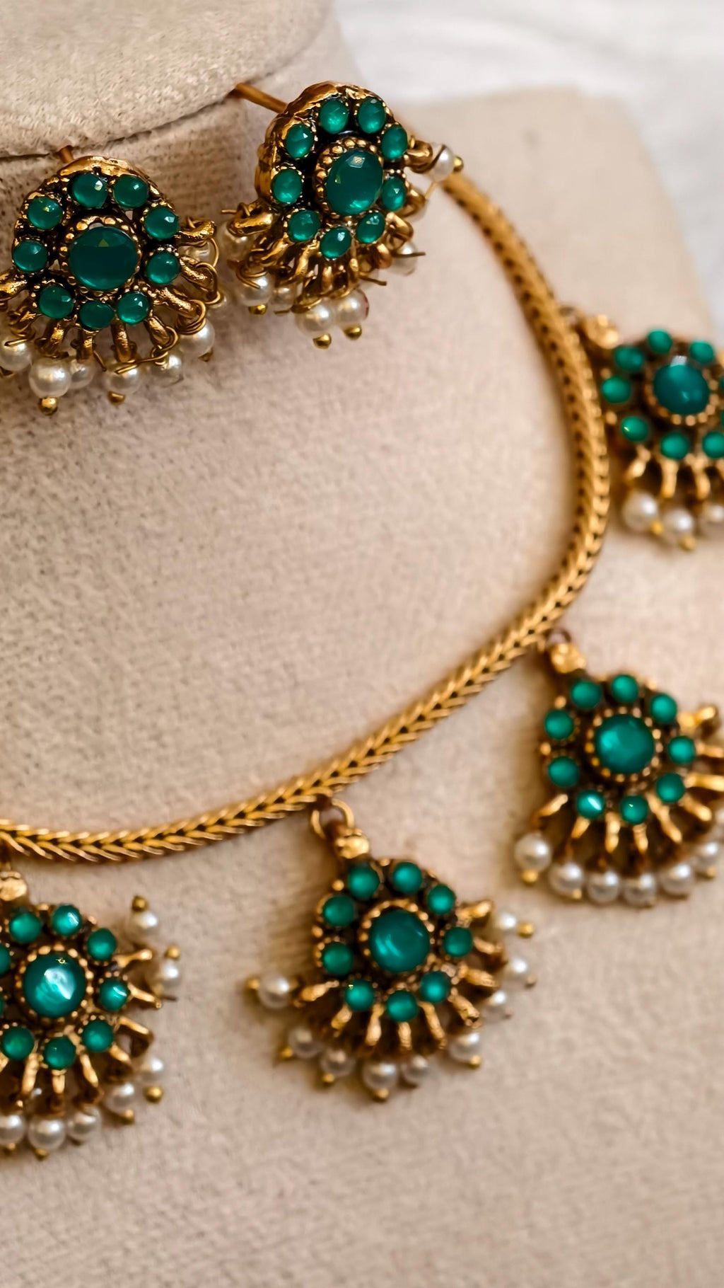 Traditional Gold Tone Kemp Stone Necklace Set | Ethnic South Indian Choker with Pearls