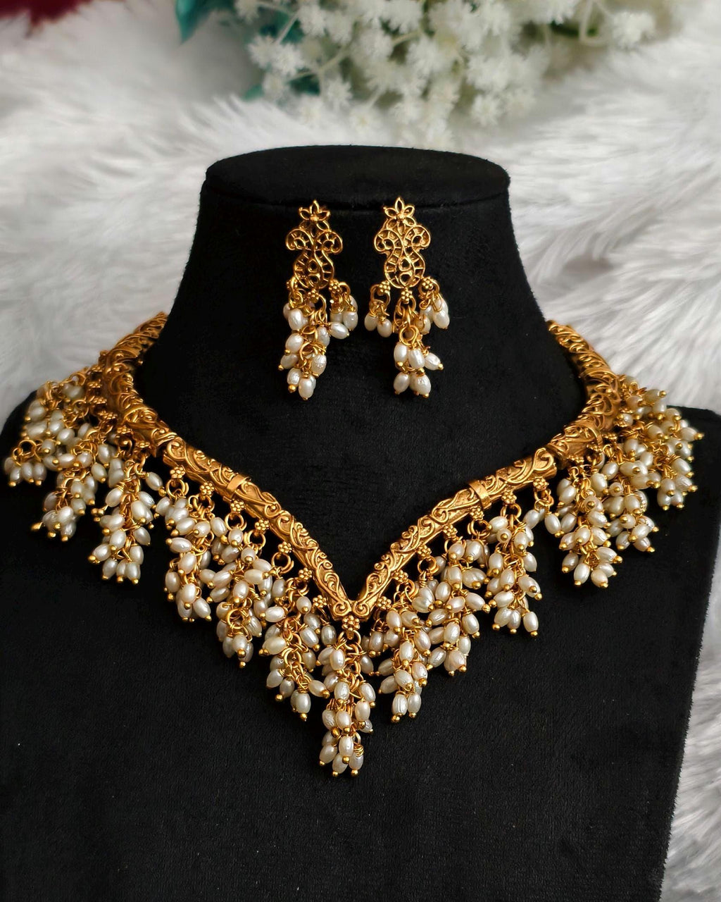 Antique Gold Hasli Necklace, Rice Pearl Clusters, V-Shape Choker, Indian Jewelry Set