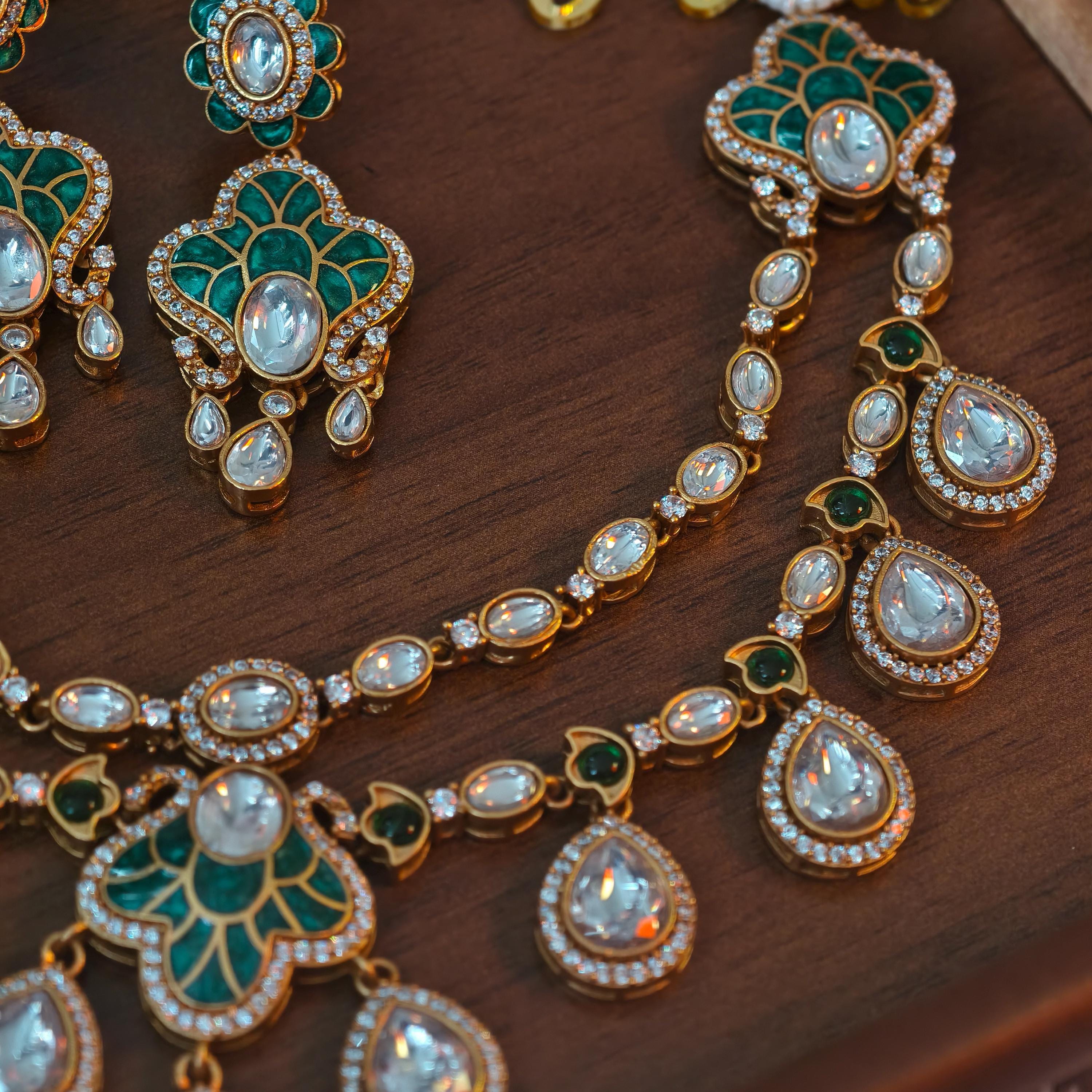 Exquisite Green Enamel Kundan Necklace Set, Layered Gold Plated Bridal Jewelry, Royal Indian Wedding Choker, Teardrop Stone Statement Set