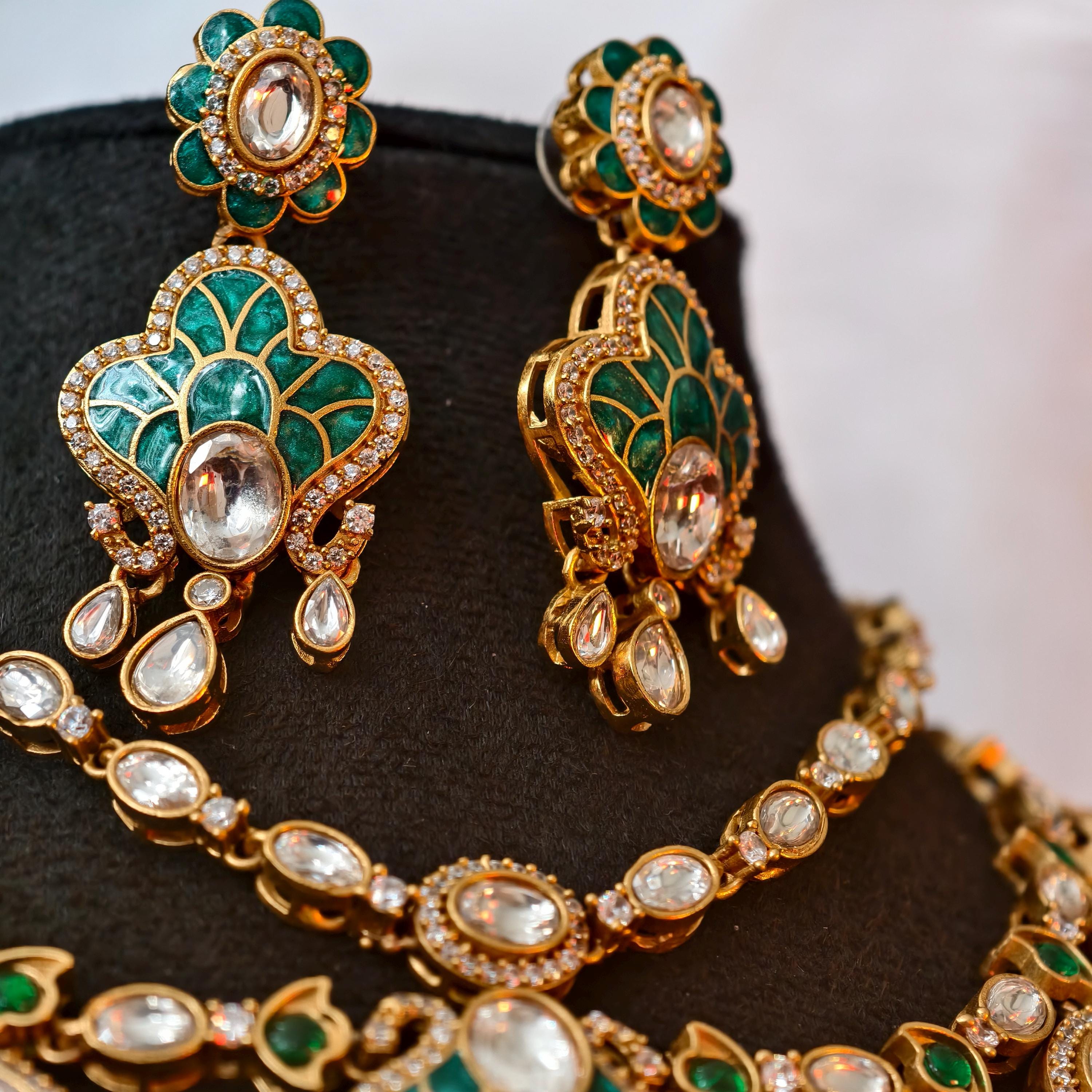 Exquisite Green Enamel Kundan Necklace Set, Layered Gold Plated Bridal Jewelry, Royal Indian Wedding Choker, Teardrop Stone Statement Set